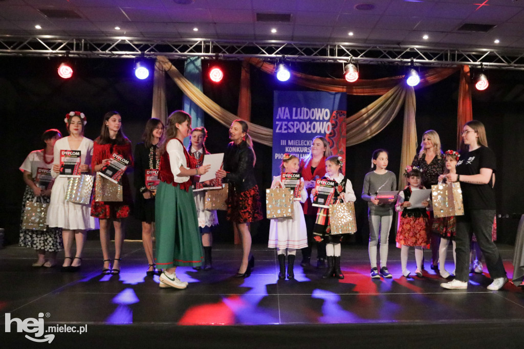 Konkurs „Na ludowo - zespołowo