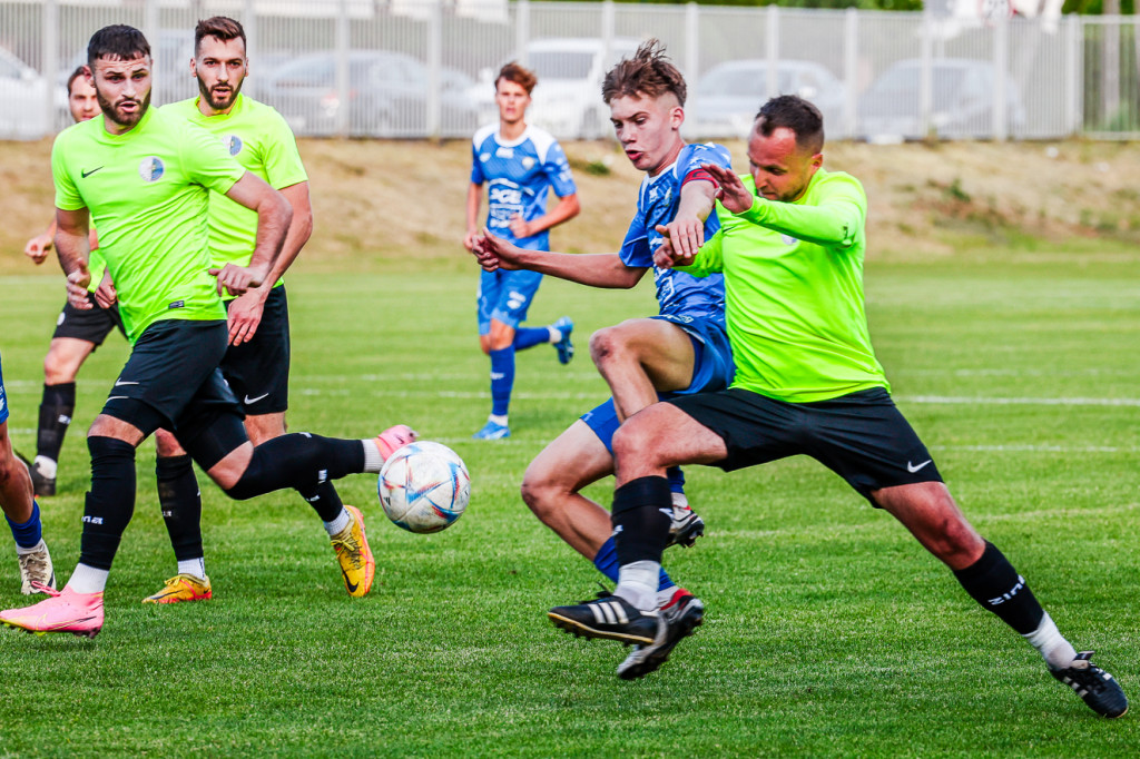Victoria Czermin	0-0	Stal II Mielec