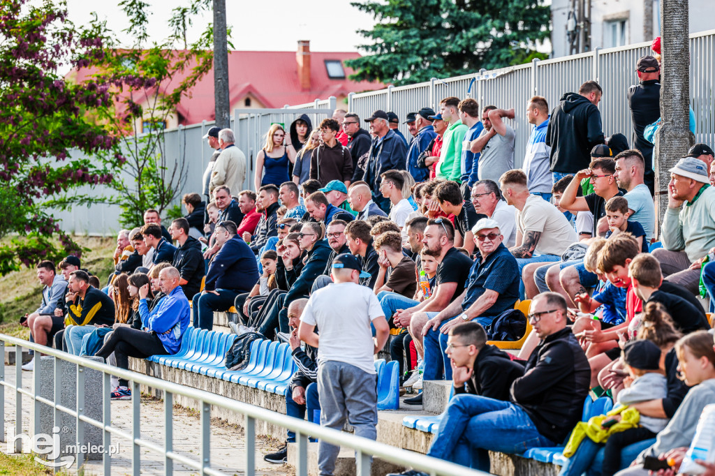 Victoria Czermin	0-0	Stal II Mielec