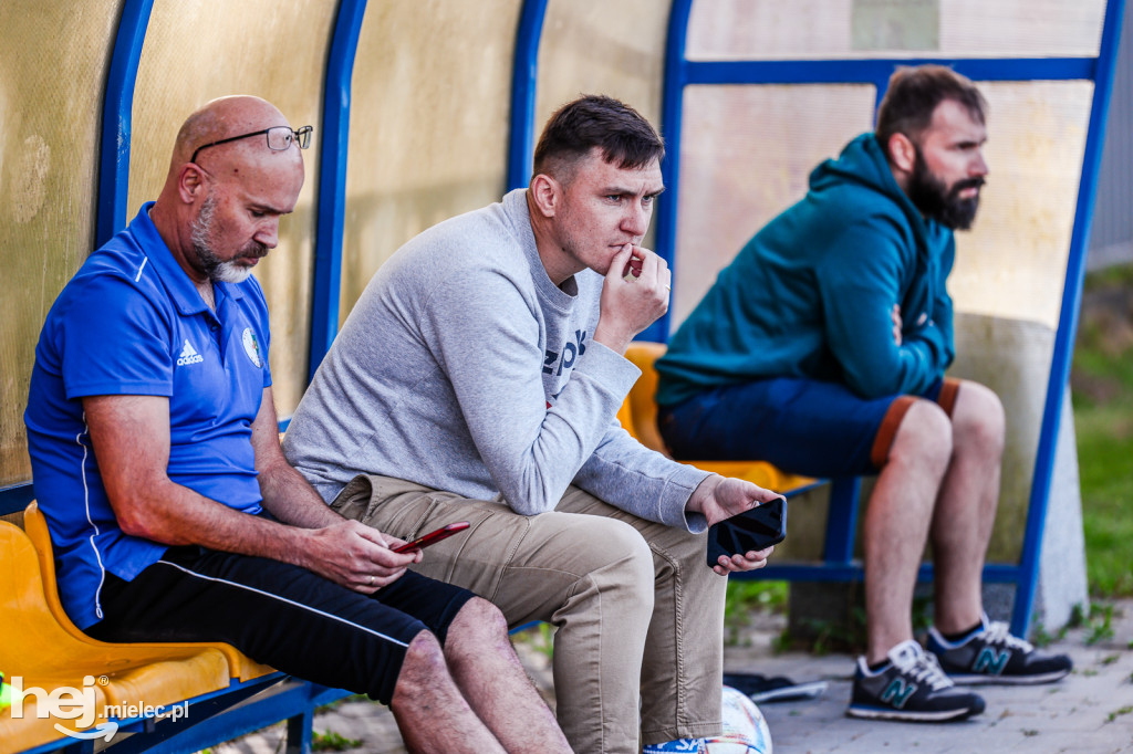 Victoria Czermin	0-0	Stal II Mielec