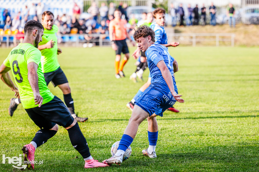 Victoria Czermin	0-0	Stal II Mielec