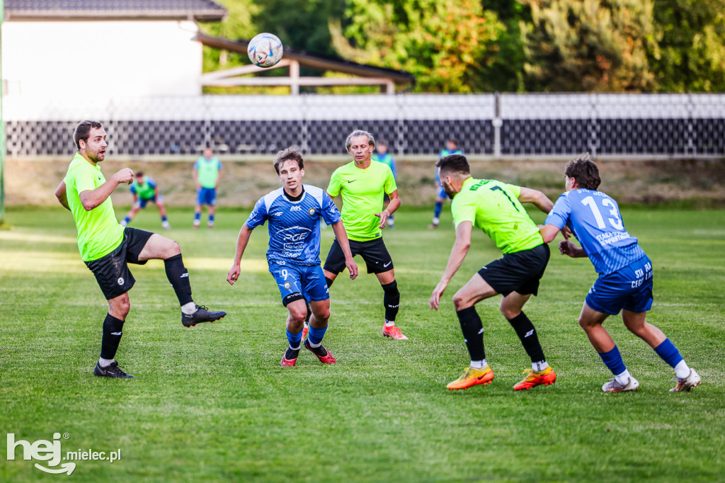 Victoria Czermin	0-0	Stal II Mielec