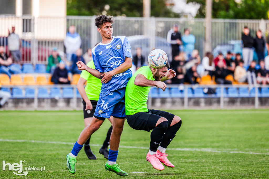 Victoria Czermin	0-0	Stal II Mielec