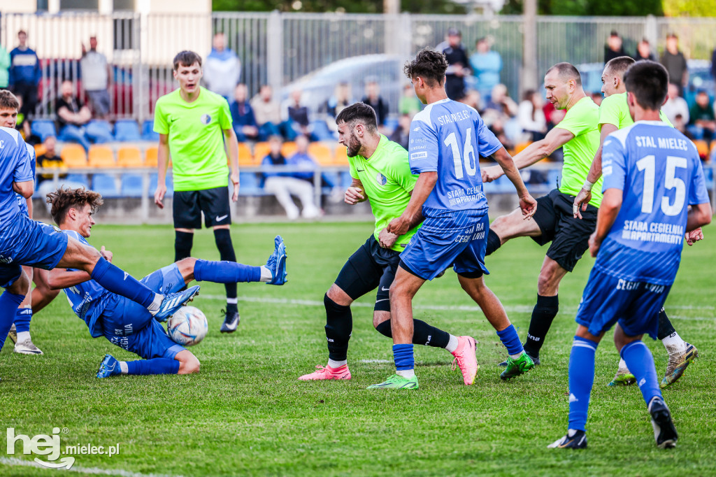 Victoria Czermin	0-0	Stal II Mielec