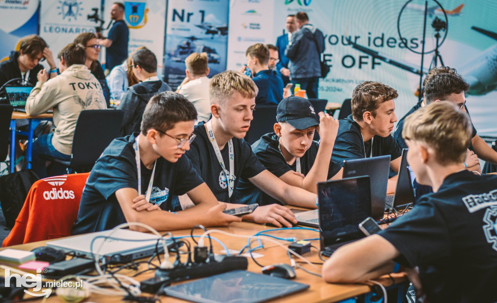 I Podkarpacki Hackathon - AviaTech Challenge