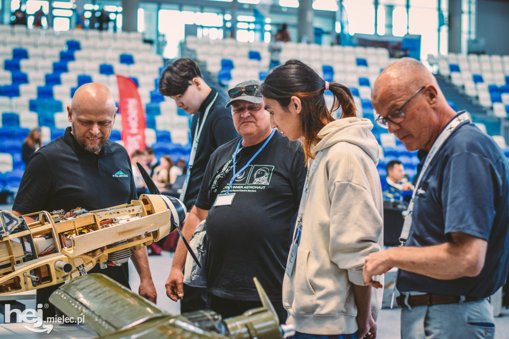 I Podkarpacki Hackathon - AviaTech Challenge