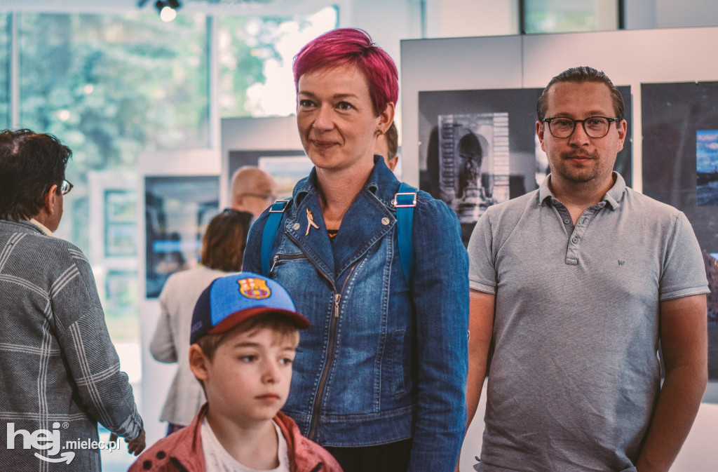 „Moje podróże małe i duże” - pierwsza w Polsce wystawa Piotra Hryniaka
