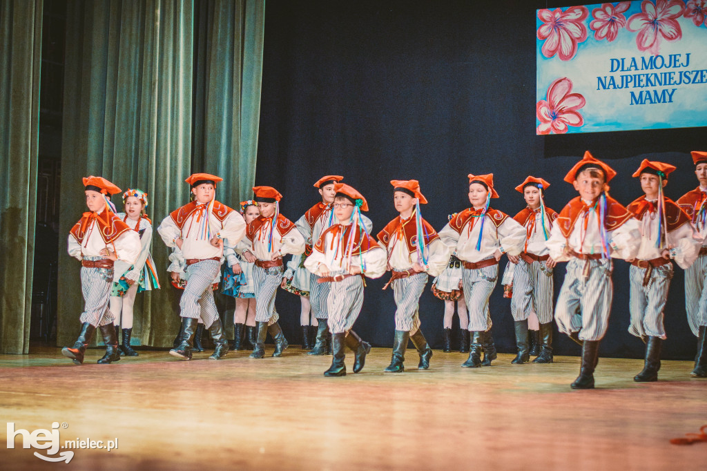 Koncert  „Dla mojej najpiękniejszej Mamy”