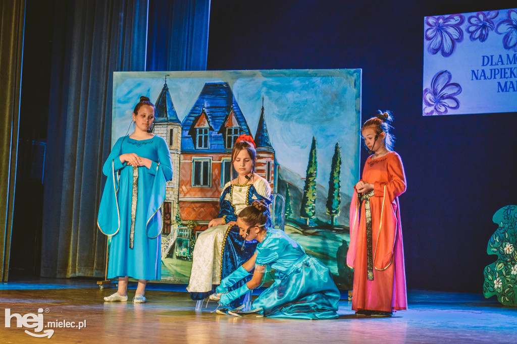 Koncert  „Dla mojej najpiękniejszej Mamy”