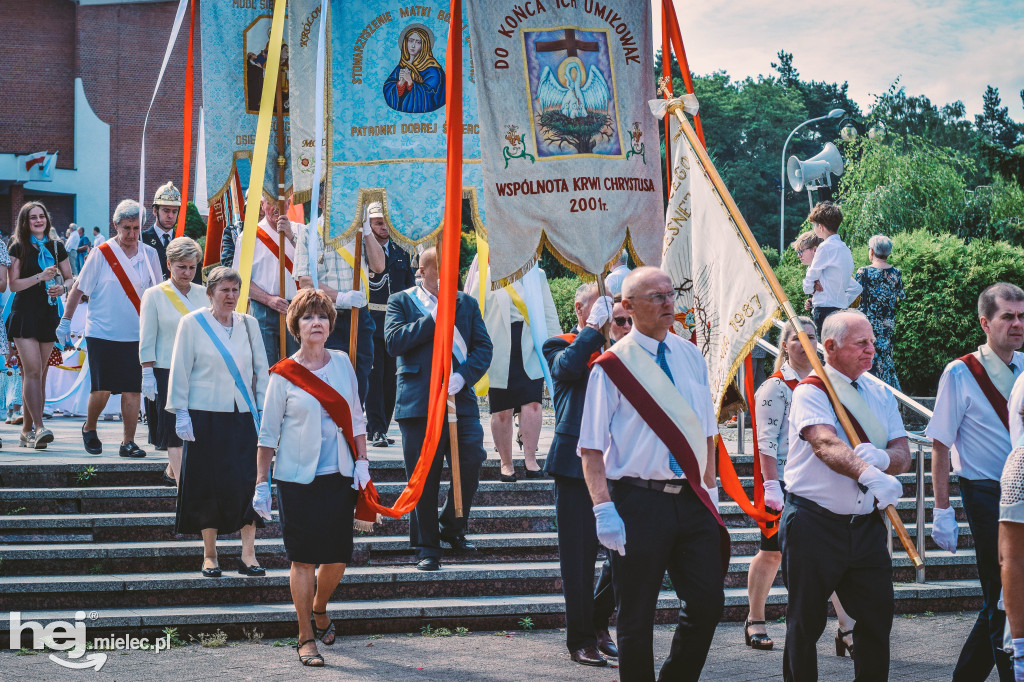 Boże Ciało. Procesja w parafii MBNP