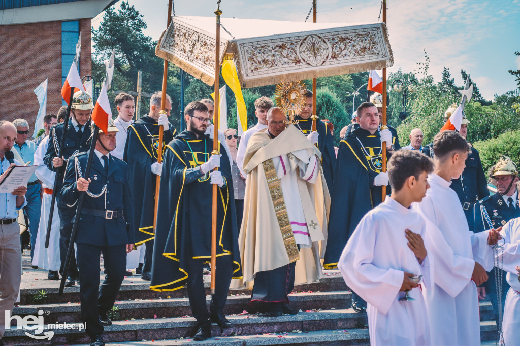 Boże Ciało. Procesja w parafii MBNP