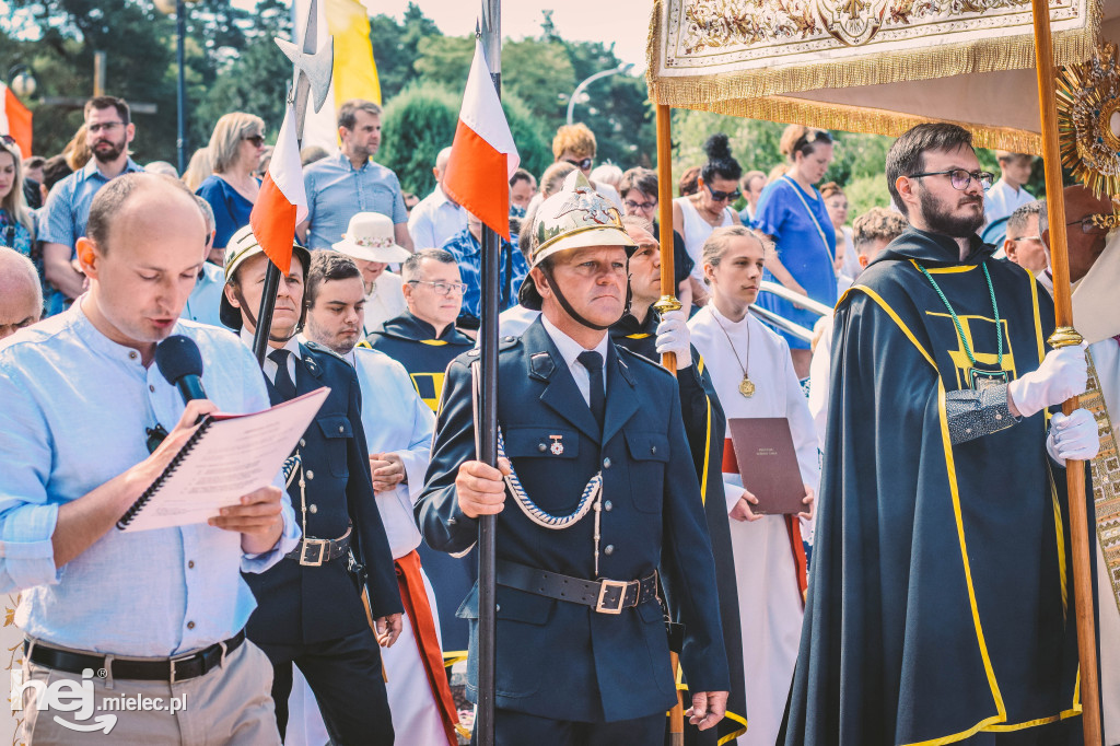 Boże Ciało. Procesja w parafii MBNP