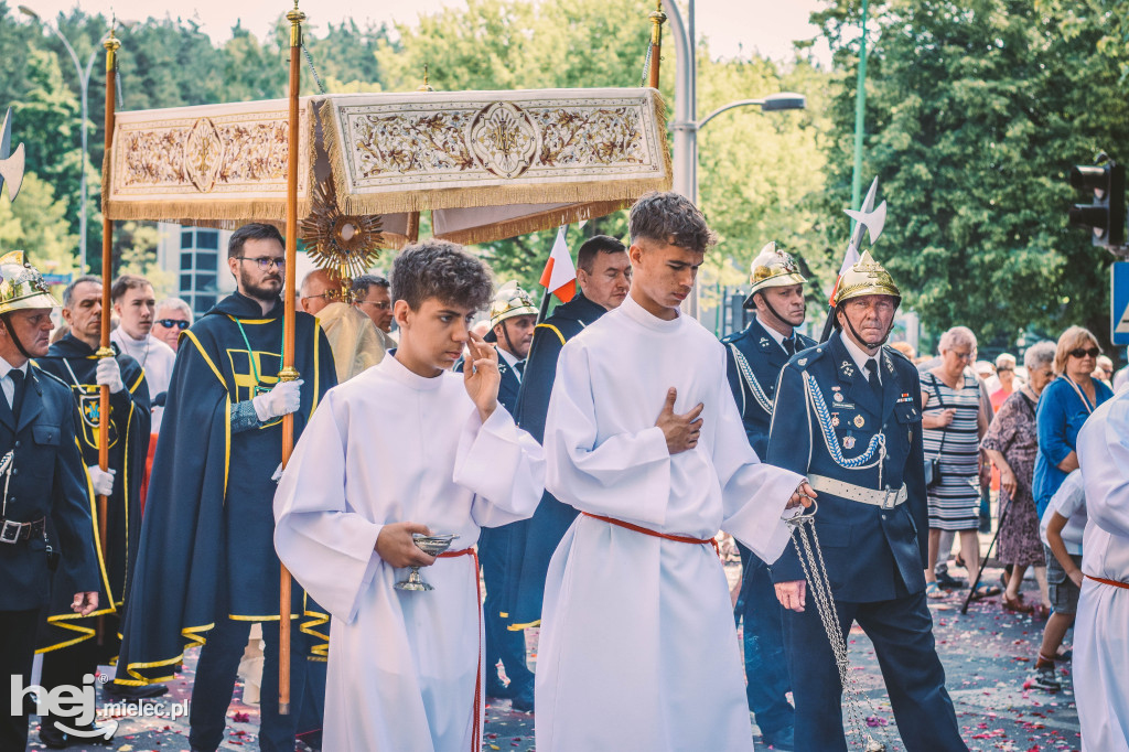 Boże Ciało. Procesja w parafii MBNP