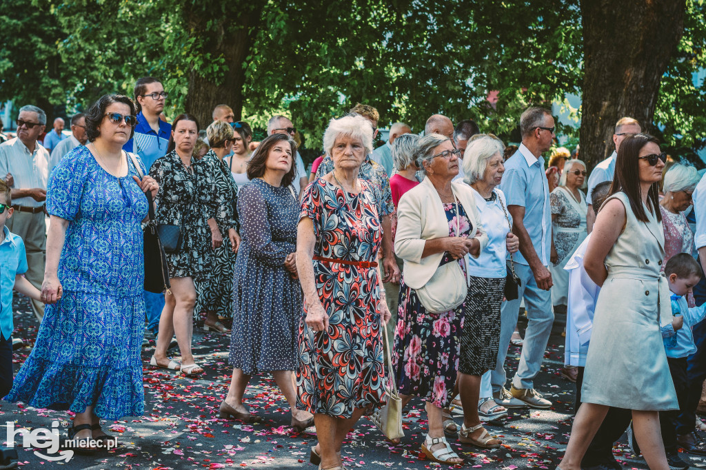 Boże Ciało. Procesja w parafii MBNP