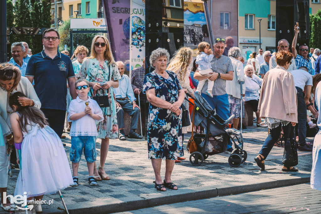 Boże Ciało. Procesja w parafii MBNP