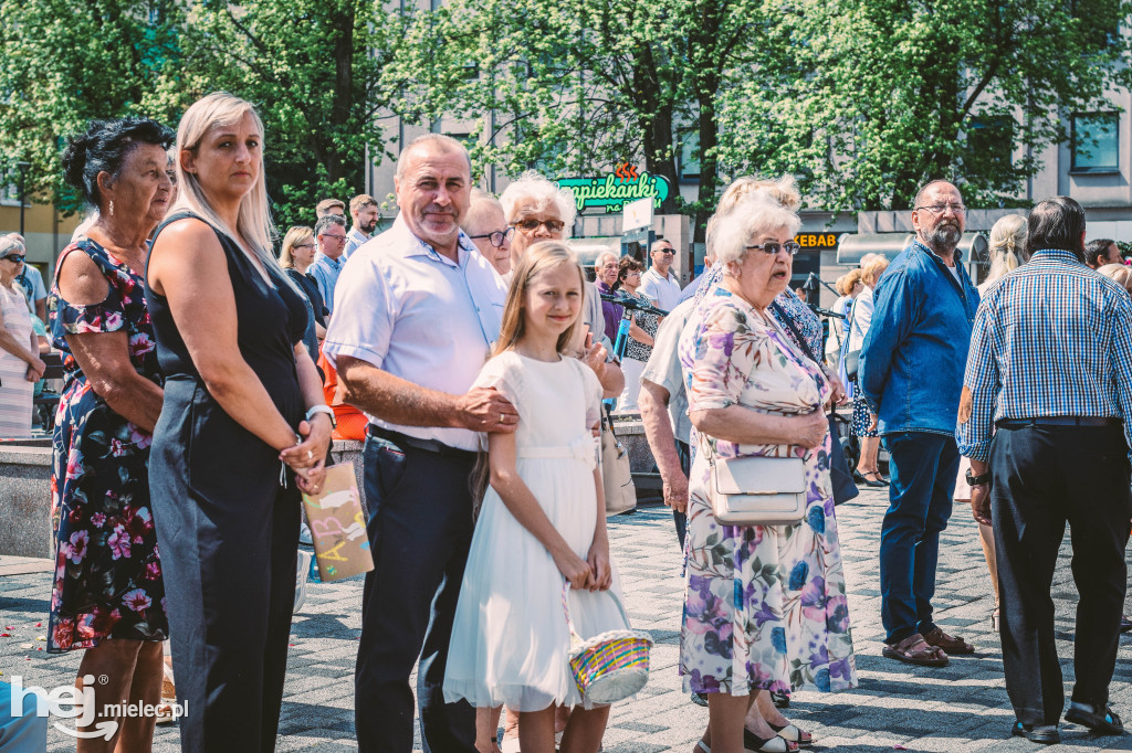 Boże Ciało. Procesja w parafii MBNP