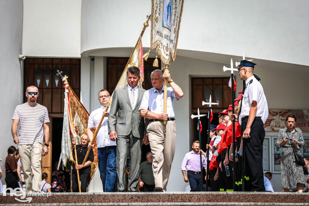 Boże Ciało. Procesja w parafii Ducha Świętego