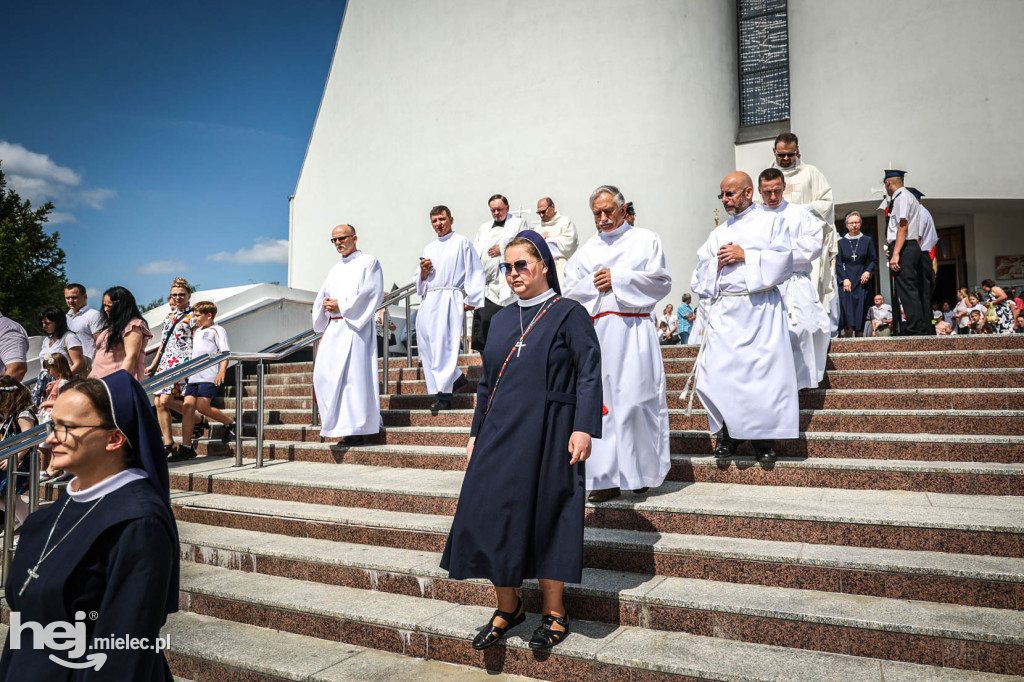 Boże Ciało. Procesja w parafii Ducha Świętego