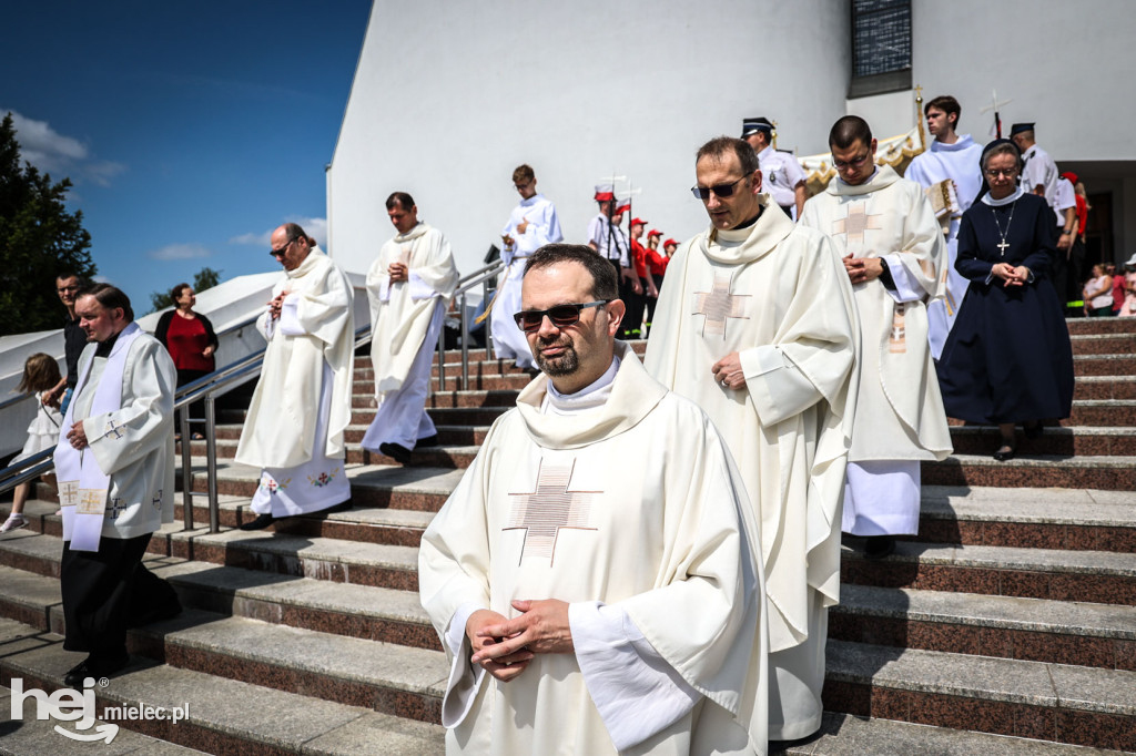 Boże Ciało. Procesja w parafii Ducha Świętego