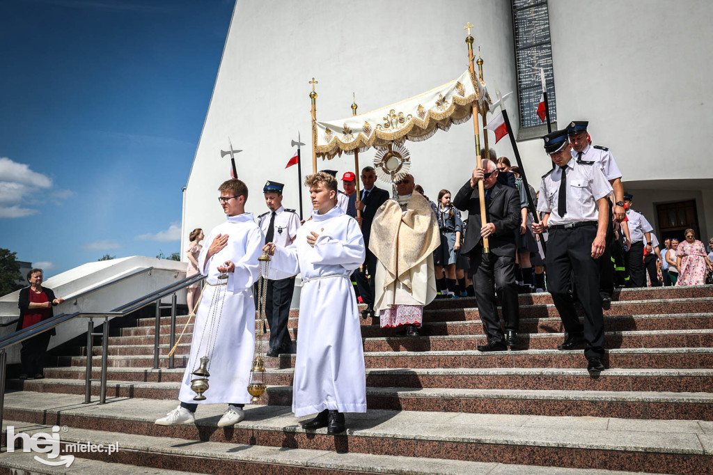 Boże Ciało. Procesja w parafii Ducha Świętego