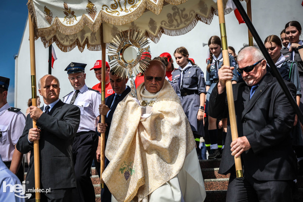 Boże Ciało. Procesja w parafii Ducha Świętego