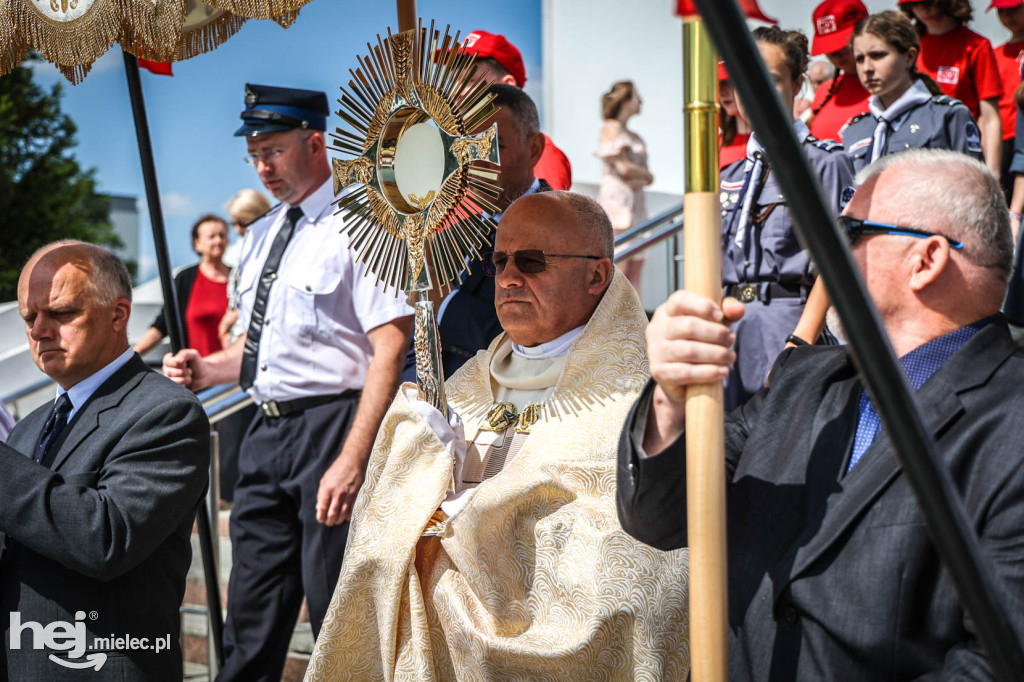 Boże Ciało. Procesja w parafii Ducha Świętego