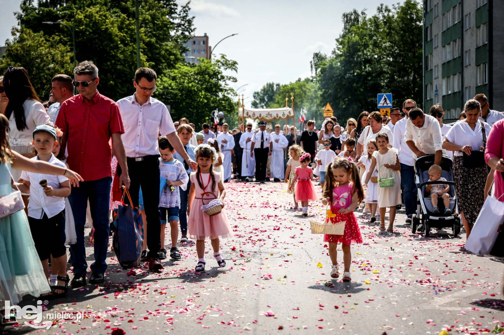 Boże Ciało. Procesja w parafii Ducha Świętego