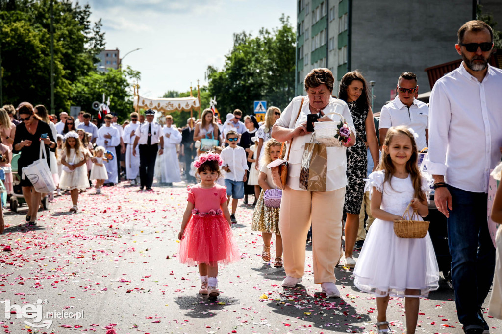 Boże Ciało. Procesja w parafii Ducha Świętego