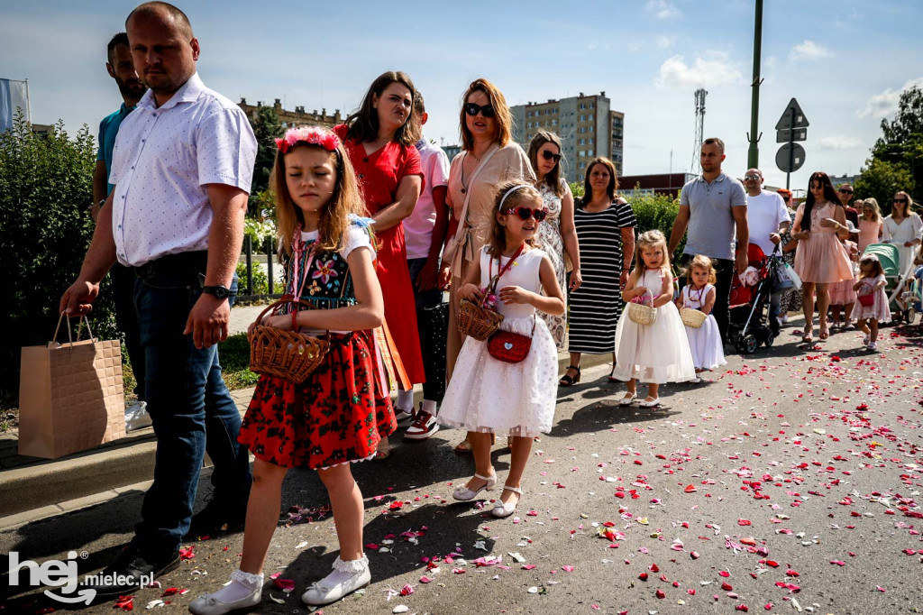 Boże Ciało. Procesja w parafii Ducha Świętego