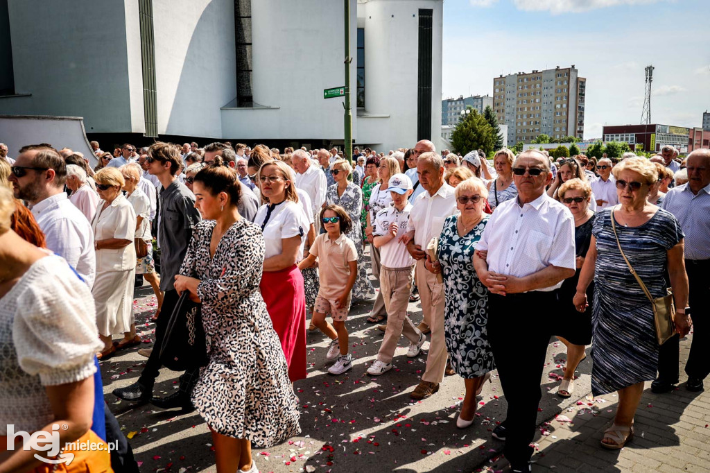 Boże Ciało. Procesja w parafii Ducha Świętego