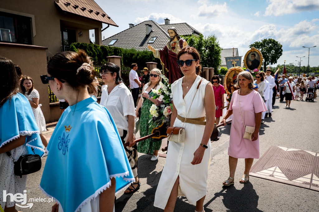 Boże Ciało. Procesja w parafii Świętego Mateusza