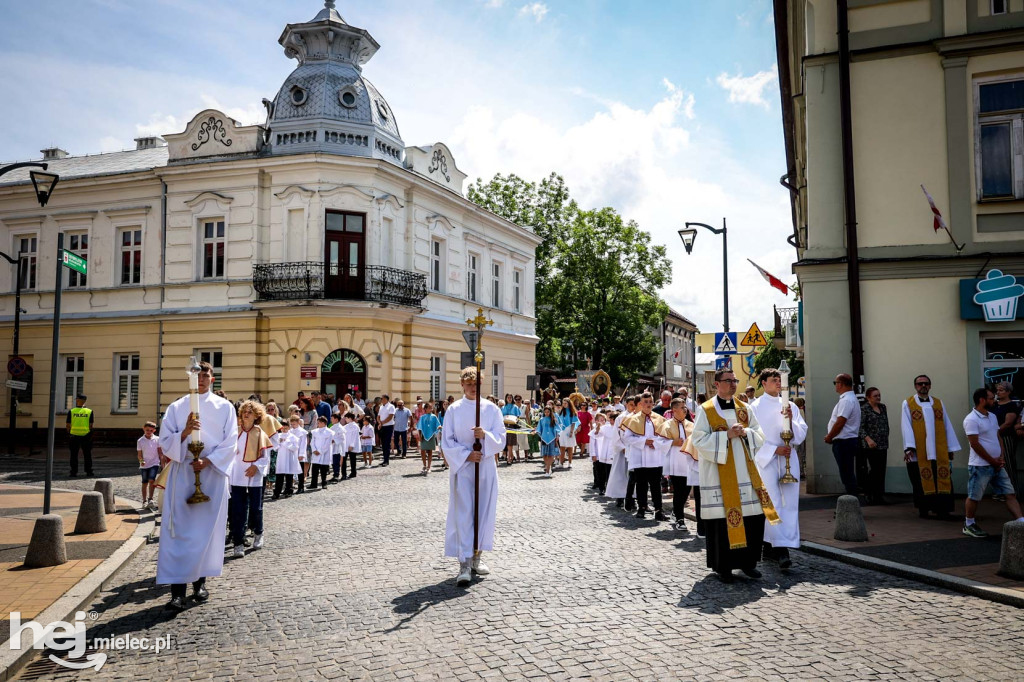 Boże Ciało. Procesja w parafii Świętego Mateusza