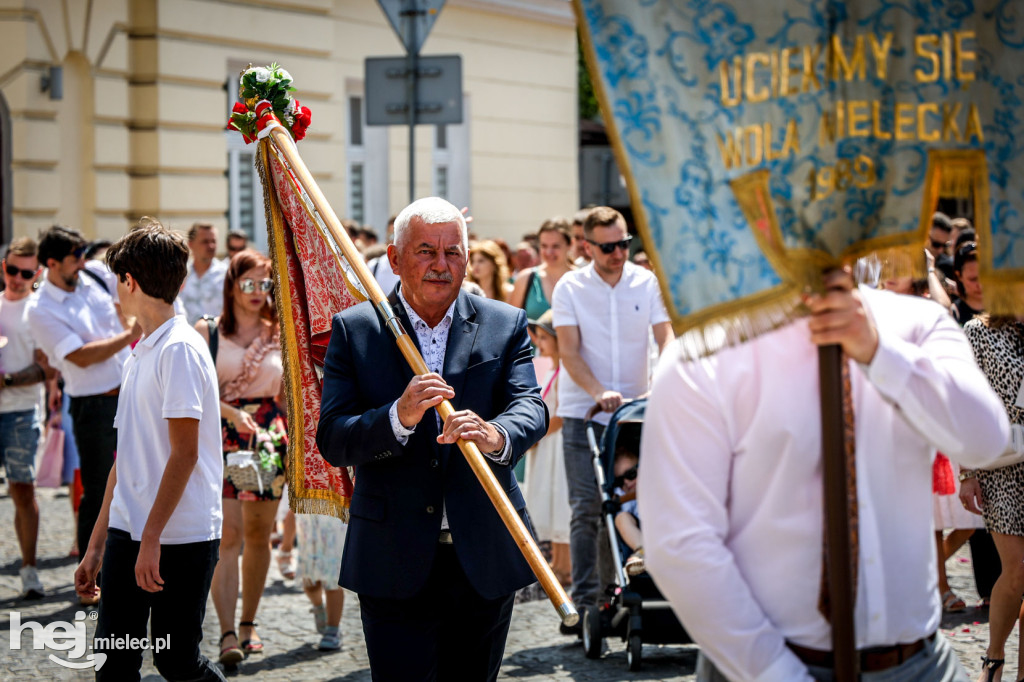 Boże Ciało. Procesja w parafii Świętego Mateusza