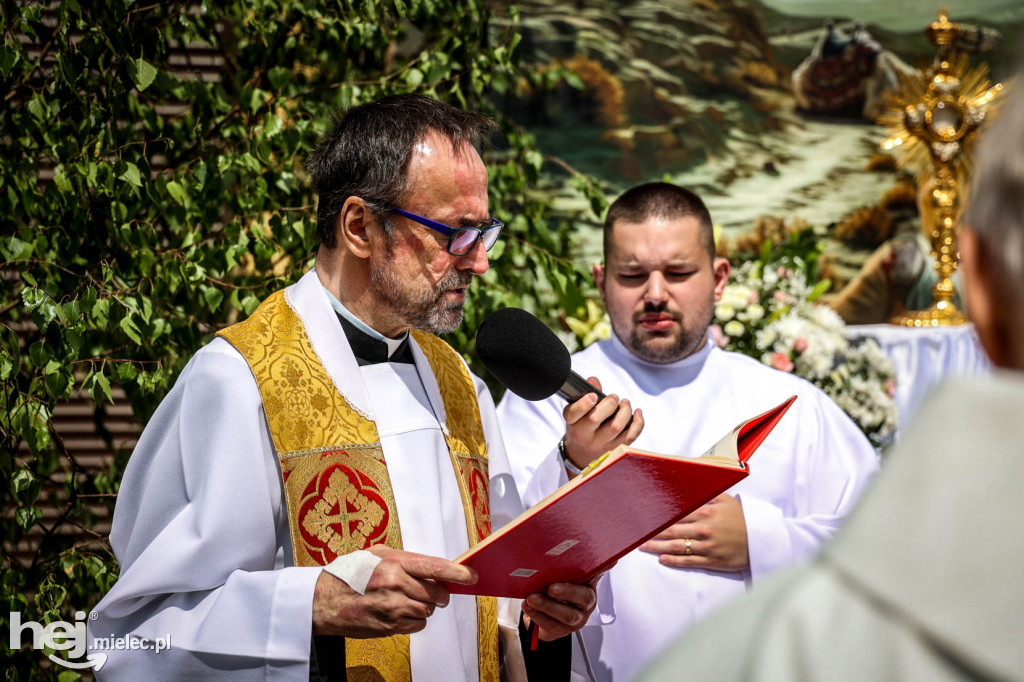 Boże Ciało. Procesja w parafii Świętego Mateusza