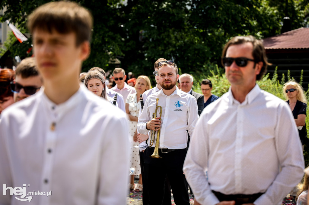 Boże Ciało. Procesja w parafii Świętego Mateusza