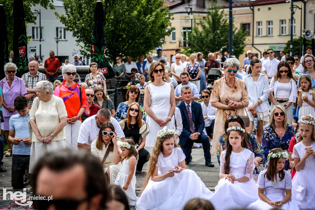 Boże Ciało. Procesja w parafii Świętego Mateusza