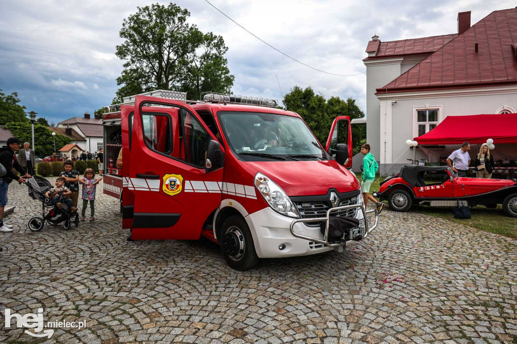 XIX Festyn Parafialny na Osiedlu Rzochów