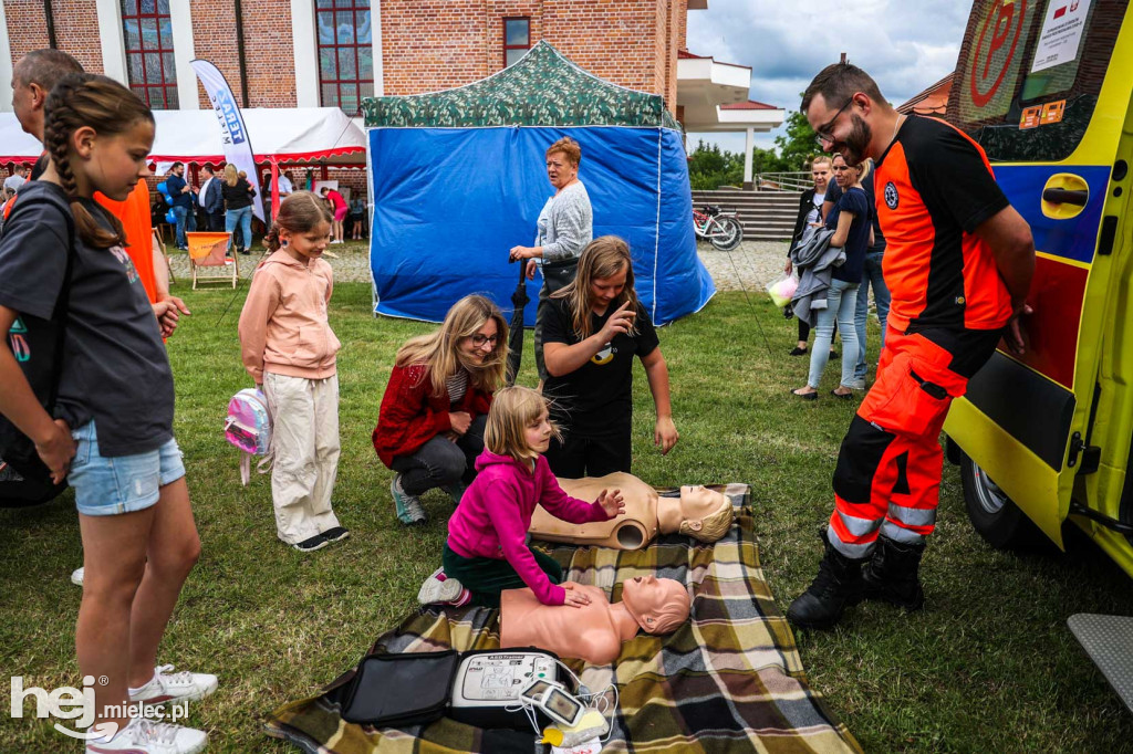 XIX Festyn Parafialny na Osiedlu Rzochów