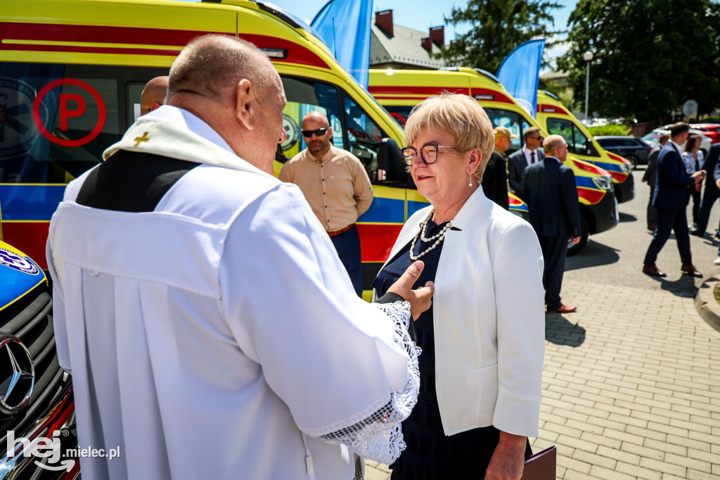 Cztery nowe karetki dla pogotowia