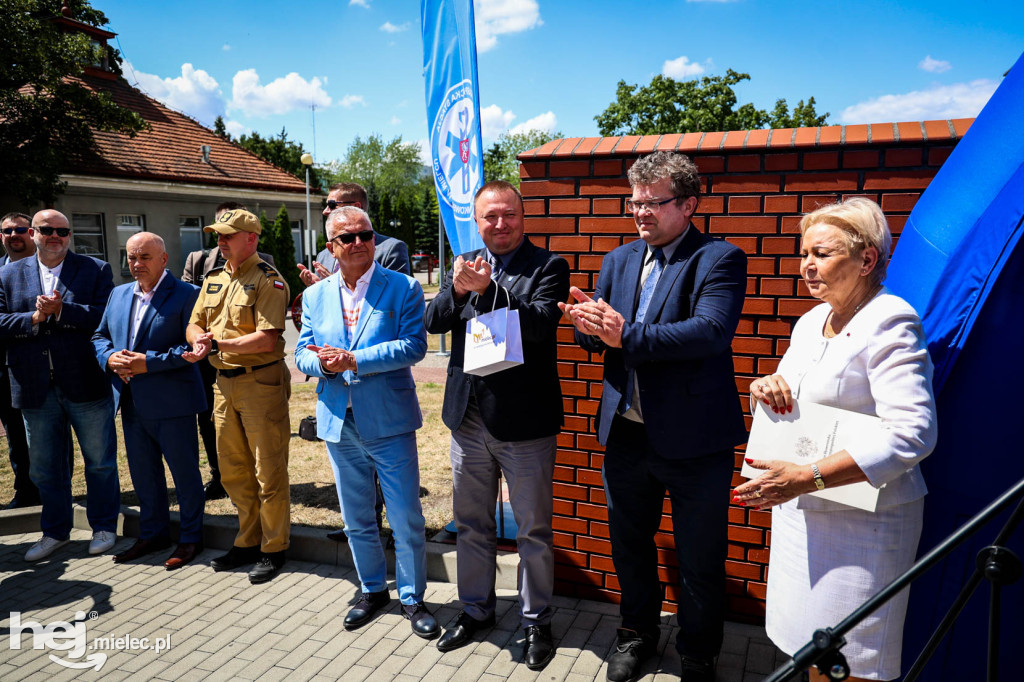 Cztery nowe karetki dla pogotowia