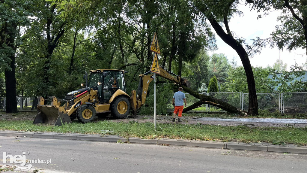 Nawałnica nad Mielcem. Sporo zniszczeń!