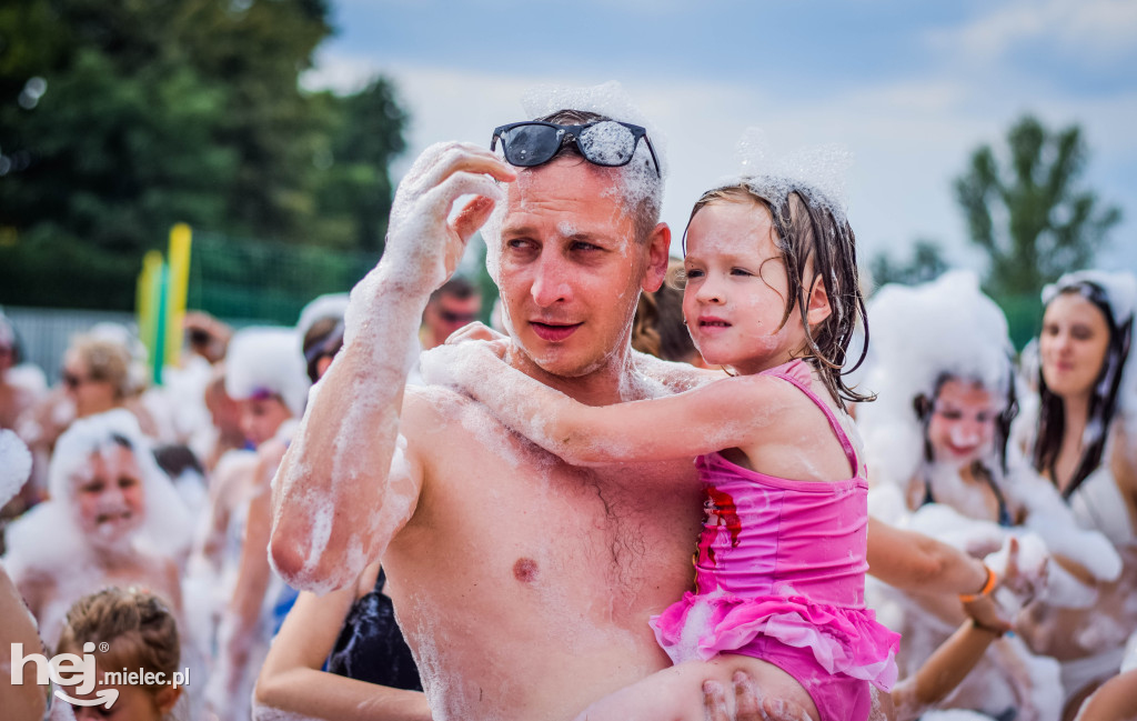 Powitanie Lata na basenach otwartych w Mielcu