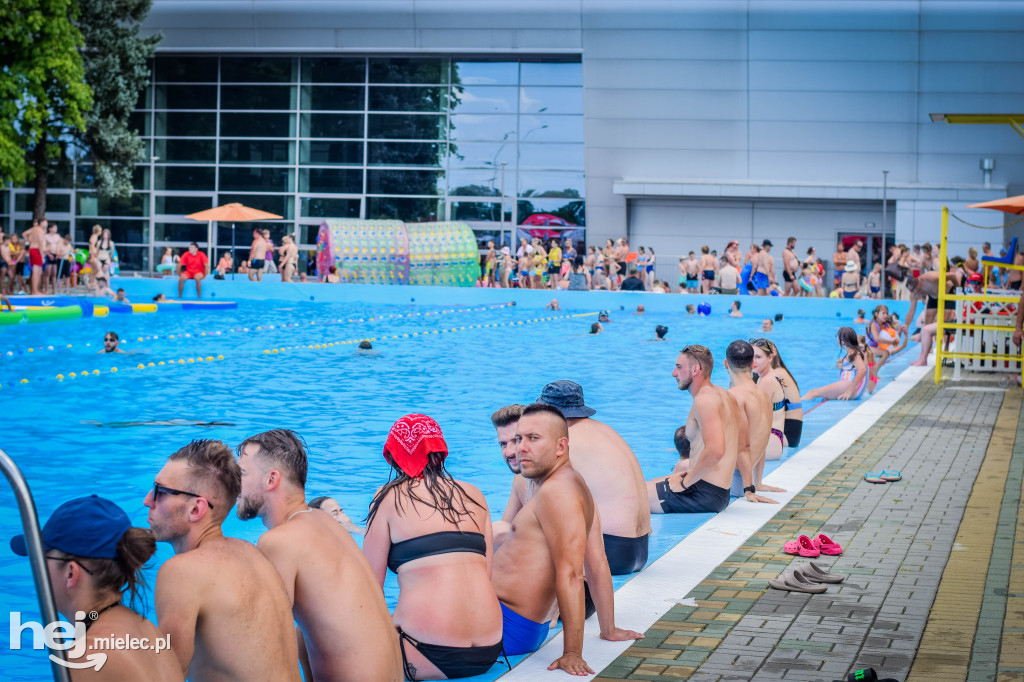 Powitanie Lata na basenach otwartych w Mielcu