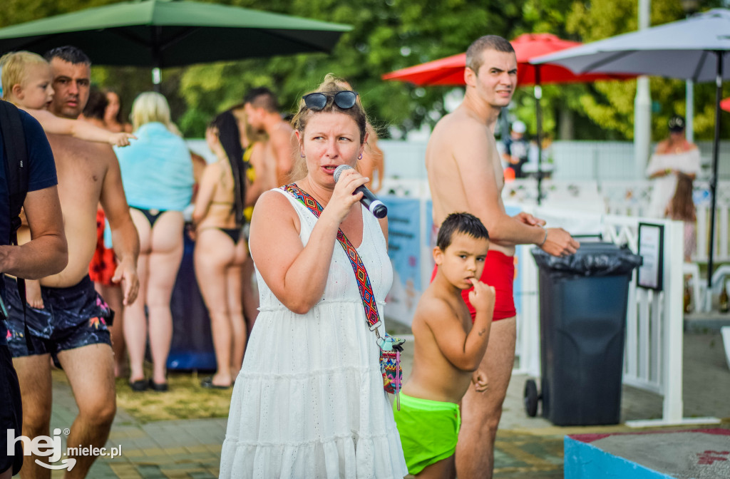 Powitanie Lata na basenach otwartych w Mielcu