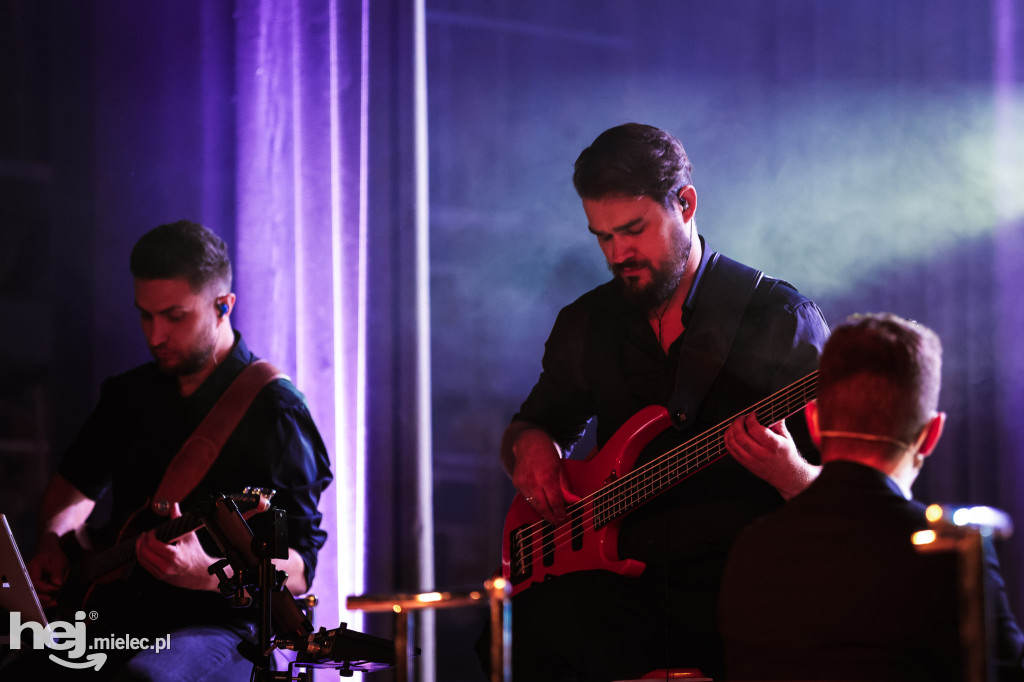 MFM: TRE VOCI