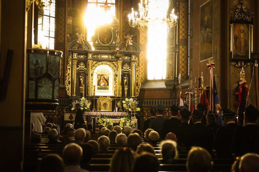 Odpustowa msza dla mundurowych i samorządowców w Chorzelowie