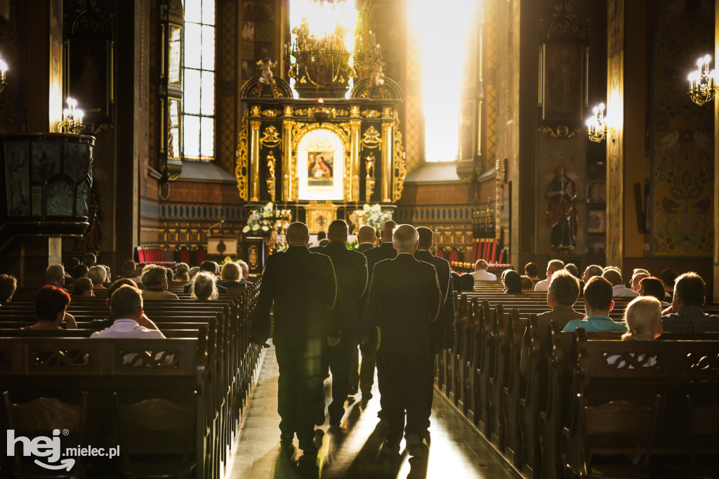 Odpustowa msza dla mundurowych i samorządowców w Chorzelowie