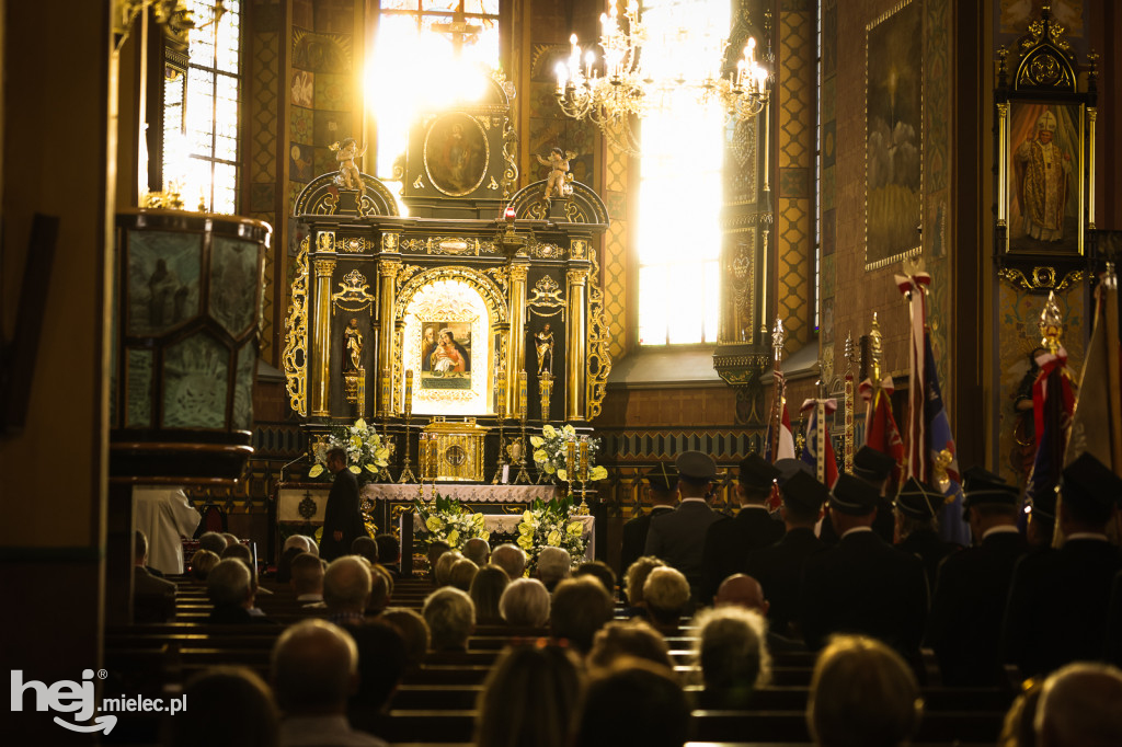 Odpustowa msza dla mundurowych i samorządowców w Chorzelowie