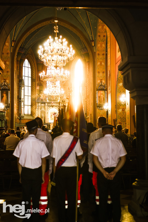 Odpustowa msza dla mundurowych i samorządowców w Chorzelowie