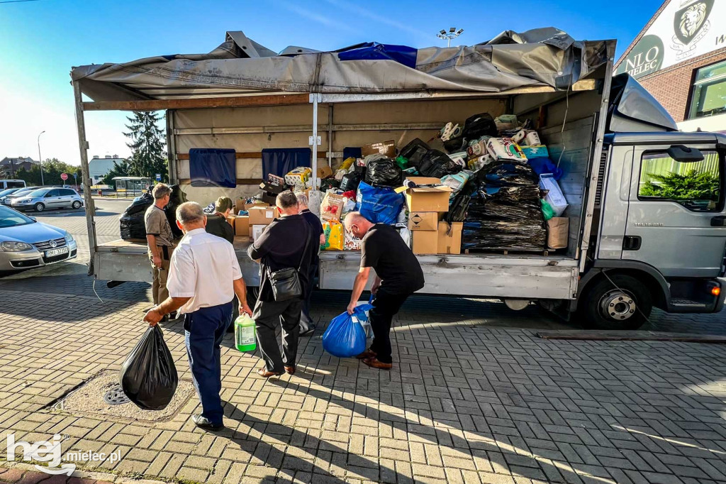 Drugi duży transport wyjechał z biura poselskiego do powodzian